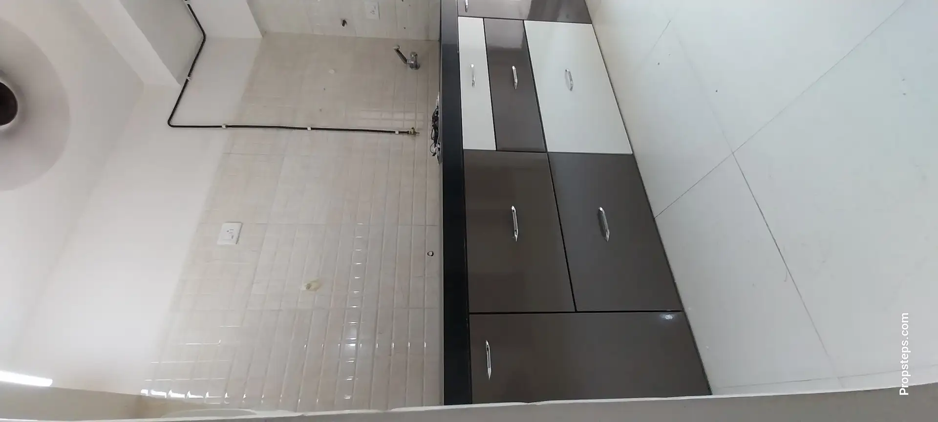 2.5 BHK Flat for Rent in Sethia Link View, Goregaon West