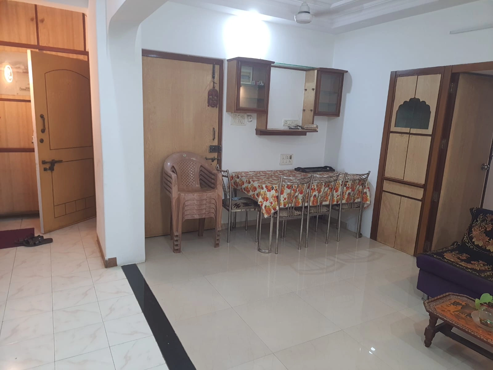 2 BHK Flat for Rent in Hira Apartment , Goregaon West