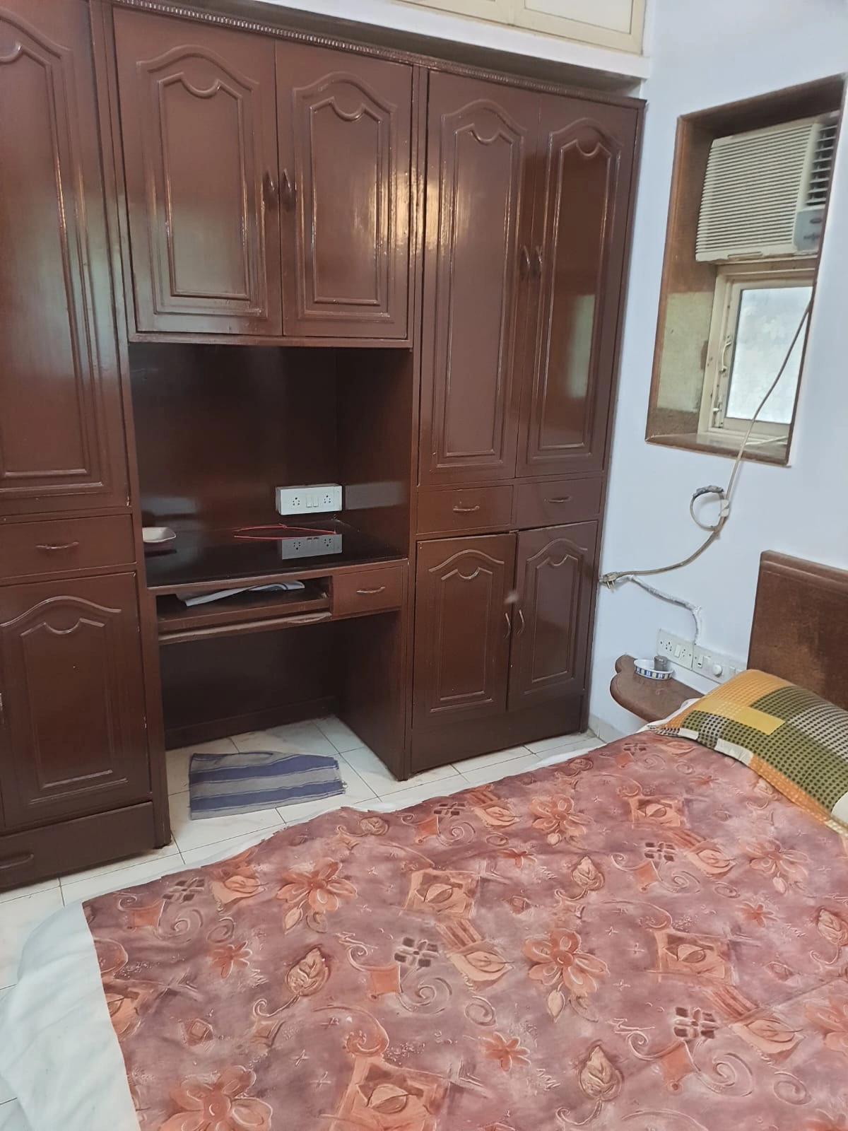 2 BHK Flat for Rent in Hira Apartment , Goregaon West