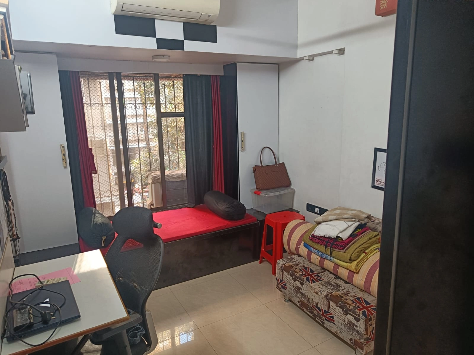 2 BHK Flat for Rent in Pai Niwas, Goregaon West