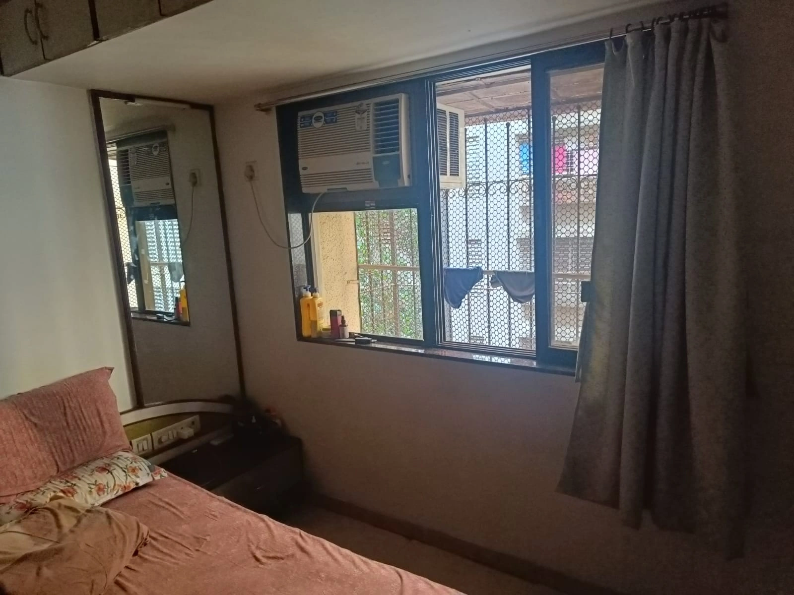 2 BHK Flat for Rent in Pai Niwas, Goregaon West