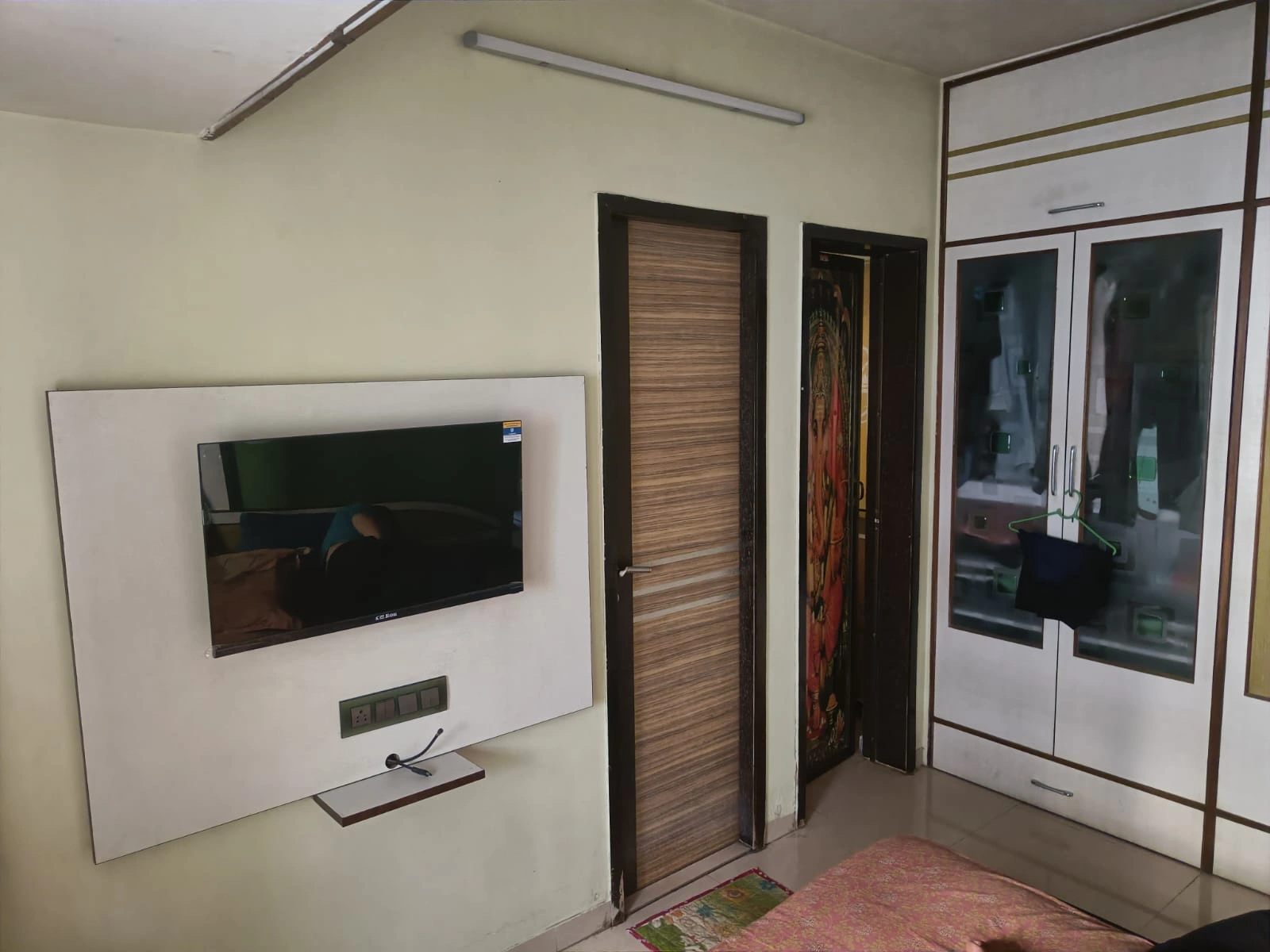 2 BHK Flat for Rent in Pai Niwas, Goregaon West