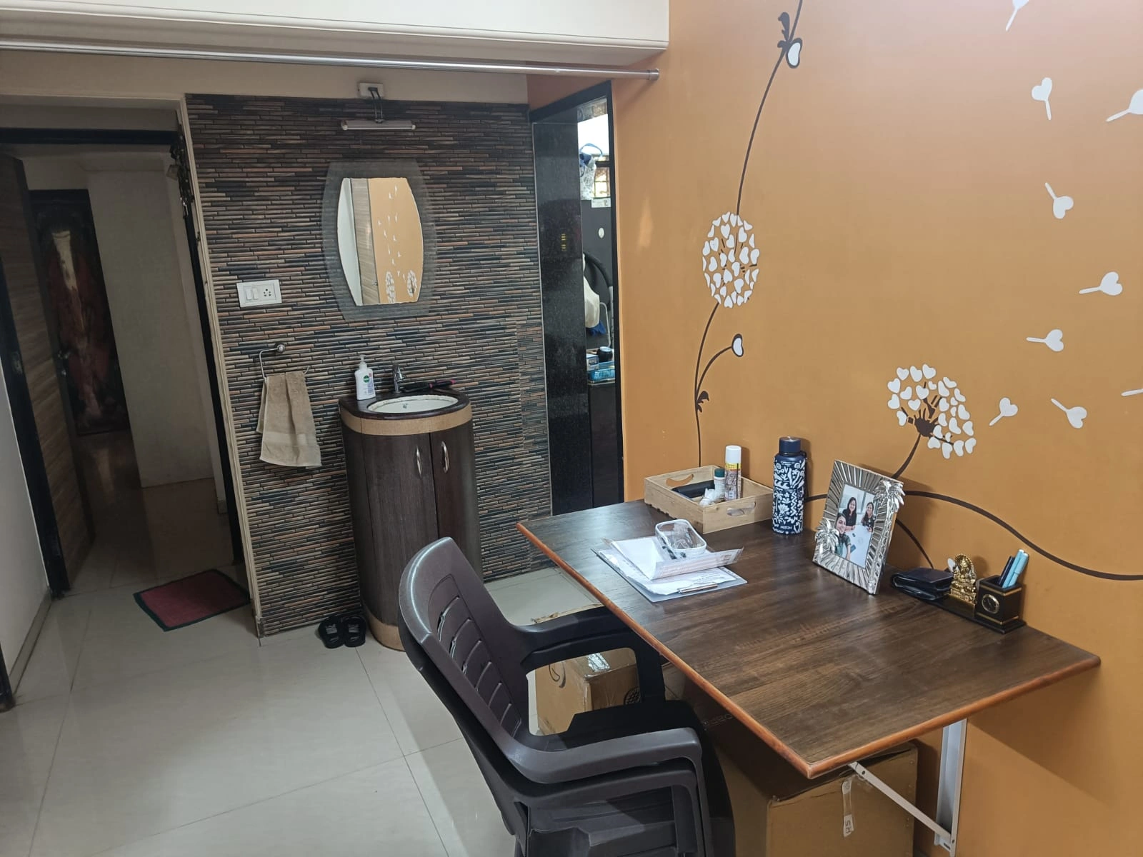 2 BHK Flat for Rent in Pai Niwas, Goregaon West