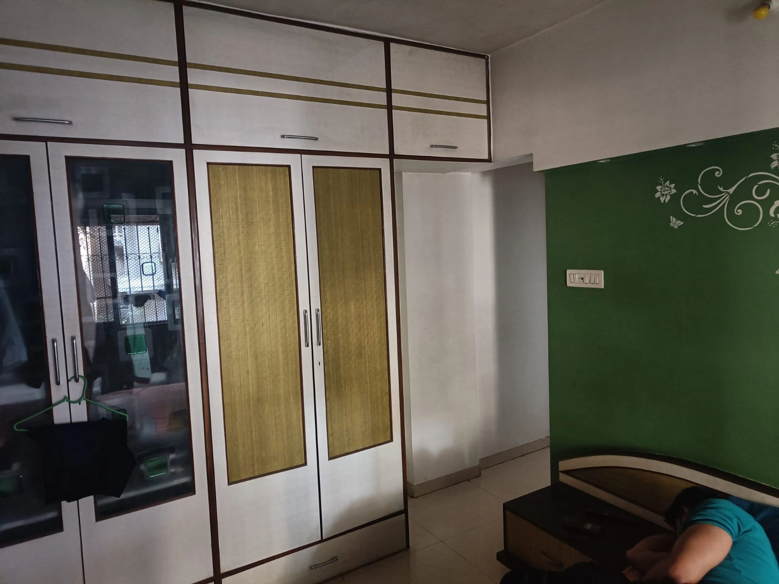 2 BHK Flat for Rent in Pai Niwas, Goregaon West