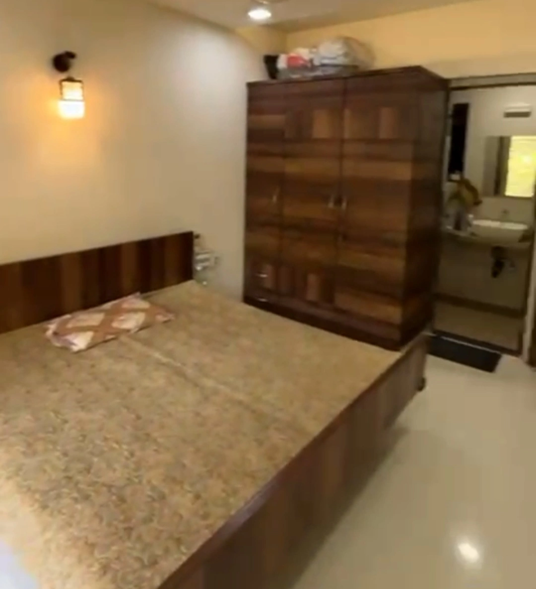 3 BHK Flat for Rent in Manav Mandir Society, Goregaon West
