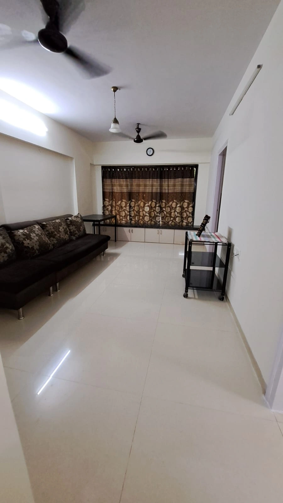 2 BHK Flat for Rent in Prashant Niwas, Goregaon East