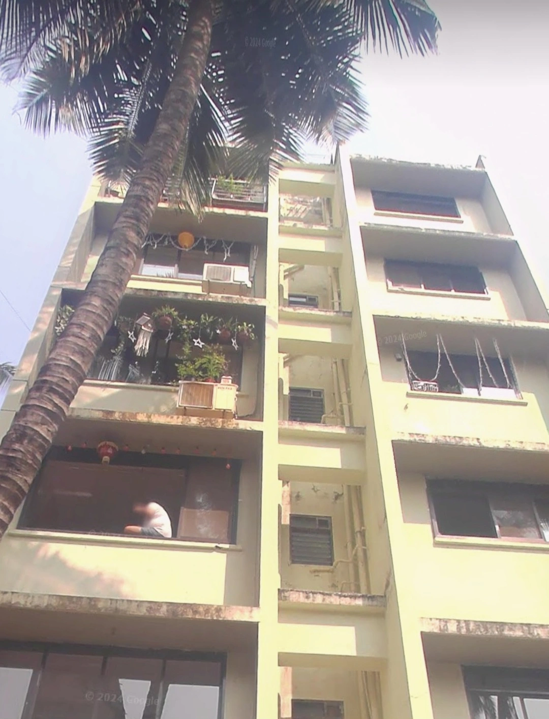 2 BHK Flat for Rent in Prashant Niwas, Goregaon East