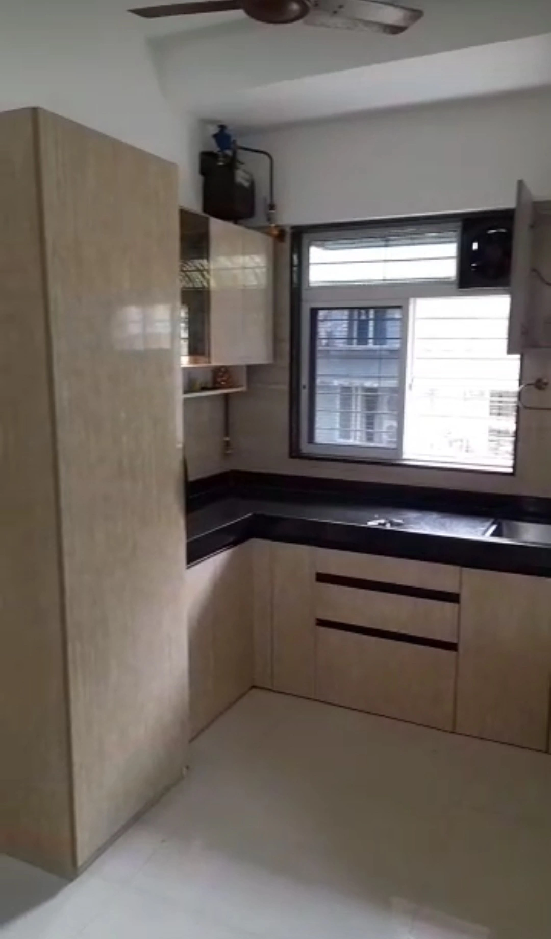 1 BHK Flat for Rent in LT Road No2, Goregaon West