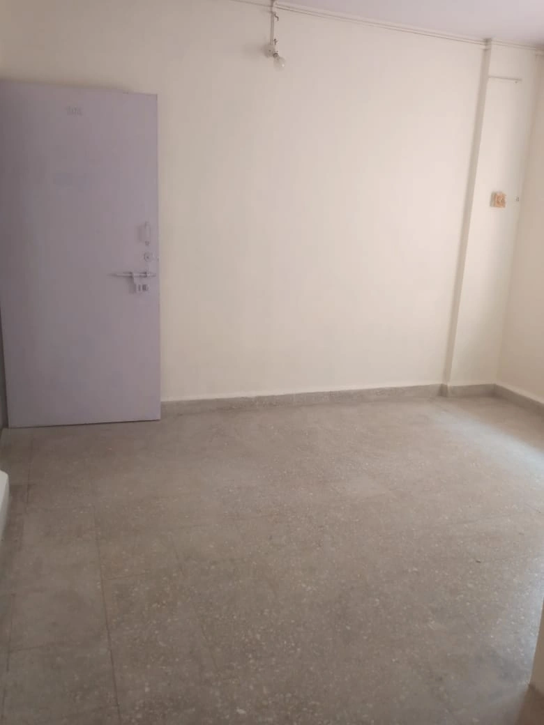 Studio apt Flat for Rent in Patidar Society , Malad West