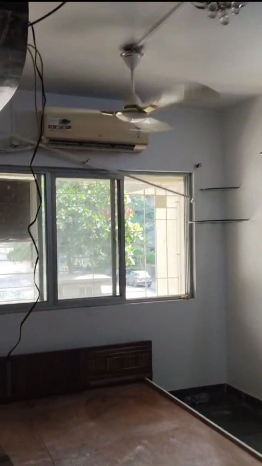 1RK Flat for Rent in SV Road, Goregaon West