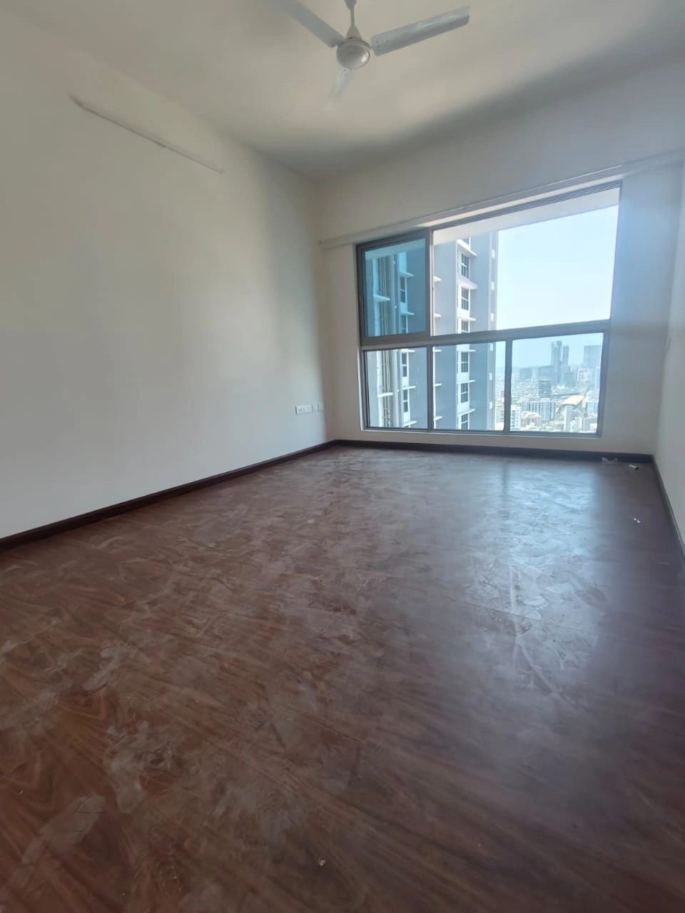 2 BHK Flat for Rent in Raj Infinia Tower, Malad West