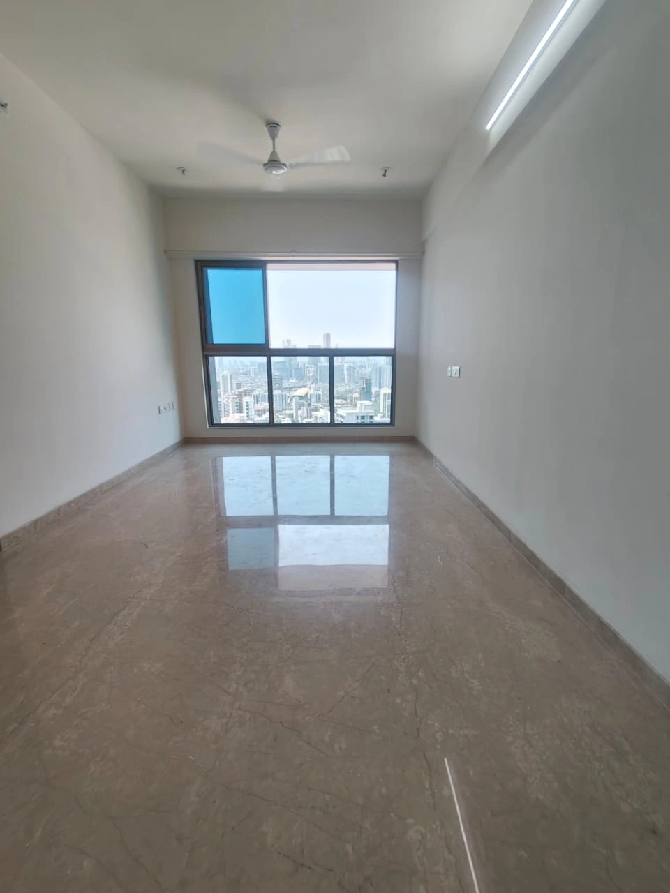 2 BHK Flat for Rent in Raj Infinia Tower, Malad West