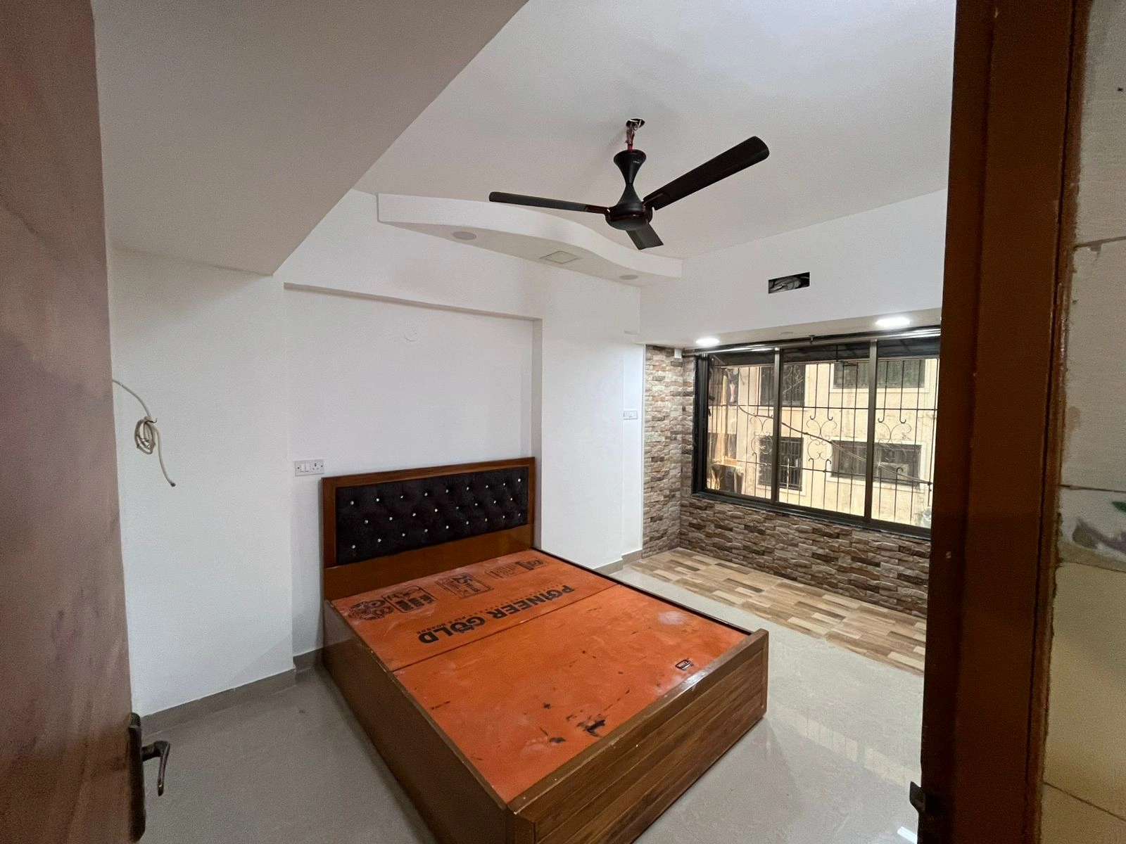 1 BHK Flat for Rent in Shastri Nagar, Goregaon West