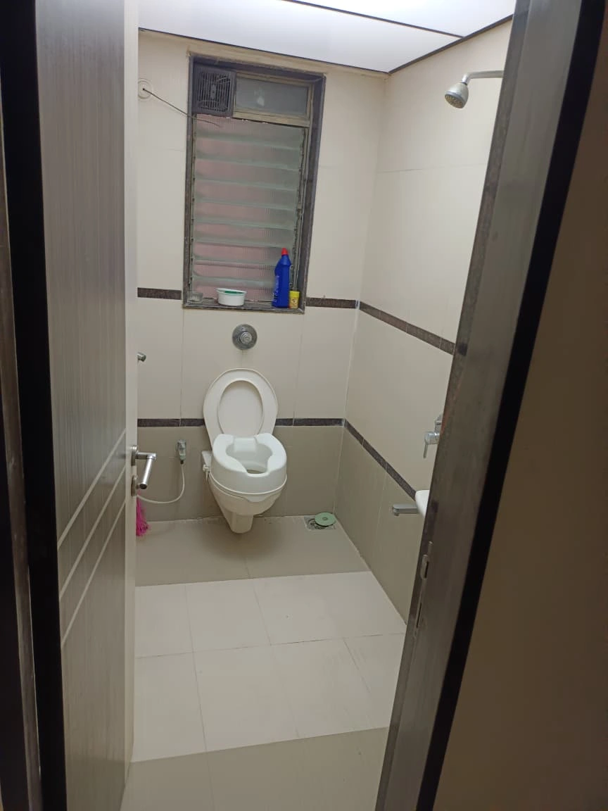 2.5 BHK Flat for Rent in Mangal Kripa Society, Goregaon West