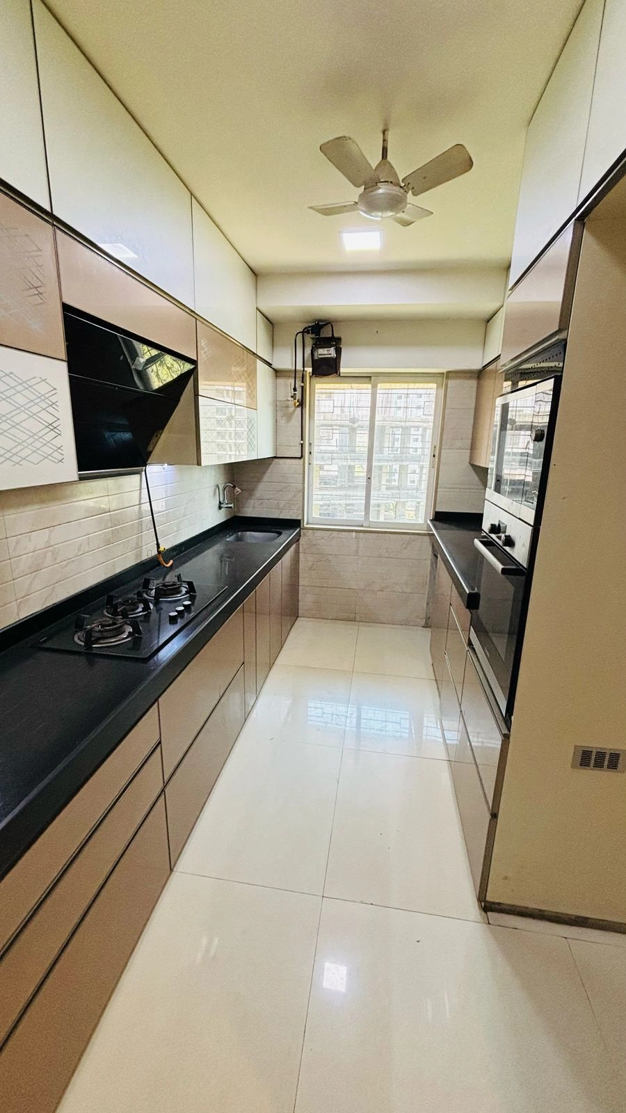 2 BHK Flat for Rent in DLH Udaka Heights, Goregaon West