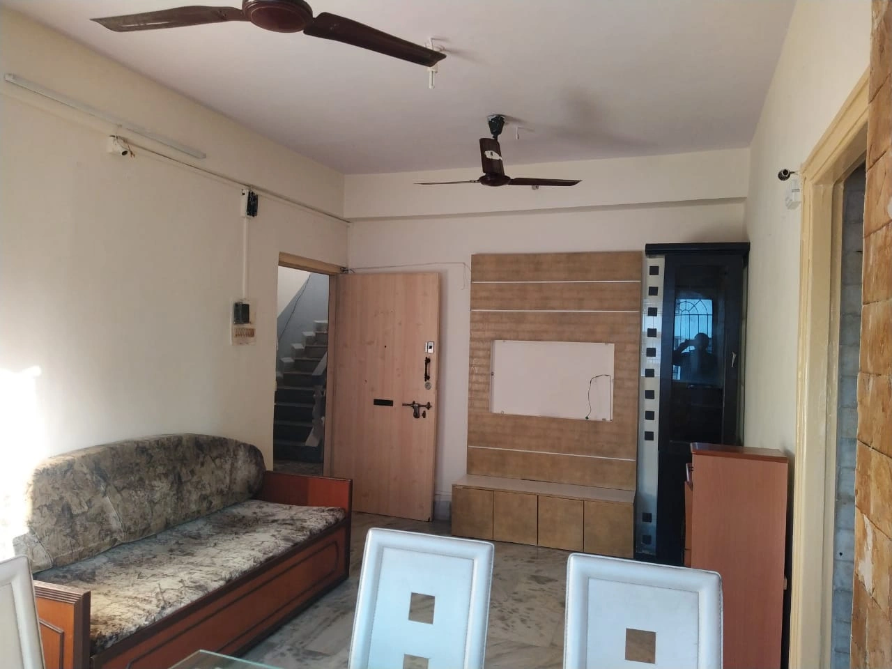 1 BHK Flat for Rent in Link Palace Society, Malad West
