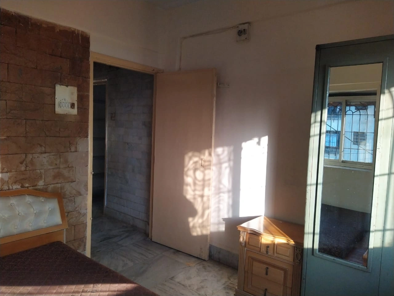 1 BHK Flat for Rent in Link Palace Society, Malad West