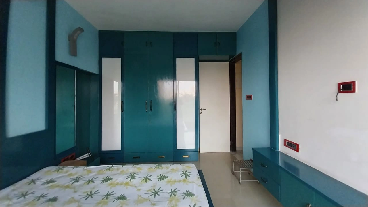 2 BHK Flat for Rent in Rustomjee Elanza , Malad West