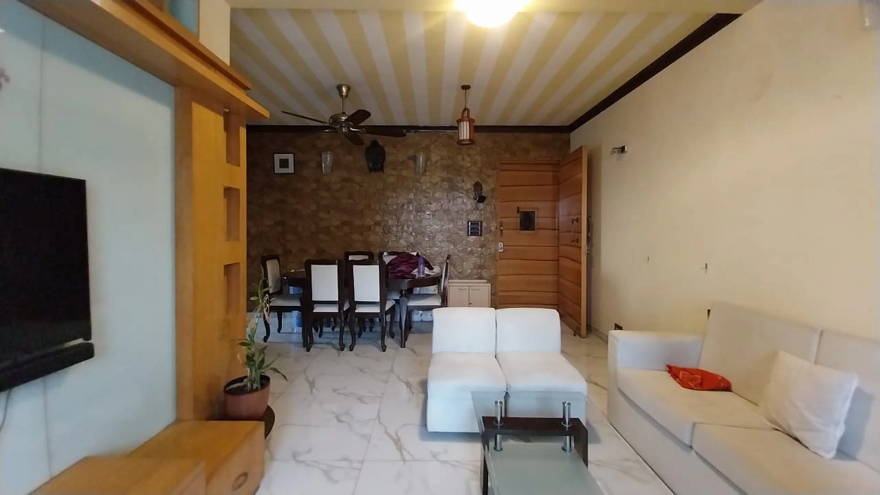2 BHK Flat for Rent in Rustomjee Elanza , Malad West