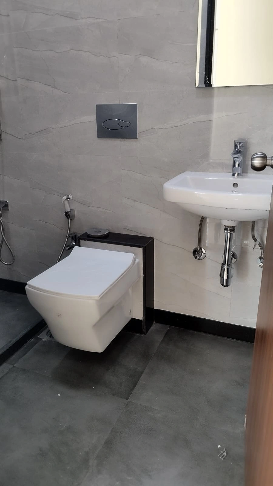 2 BHK Flat for Rent in Swastik Trumph Tower, Malad West