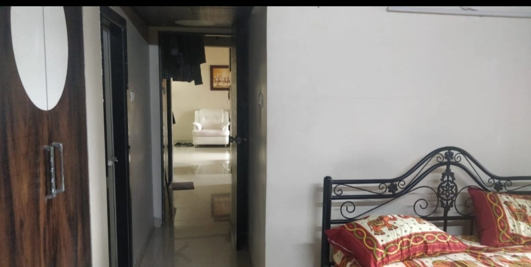 2 BHK Flat for Rent in Dheeraj Jamuna Society, Malad West