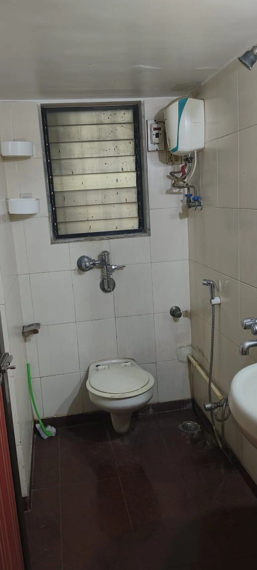 1 BHK Flat for Rent in Shiv Ganaga Complex, Malad West