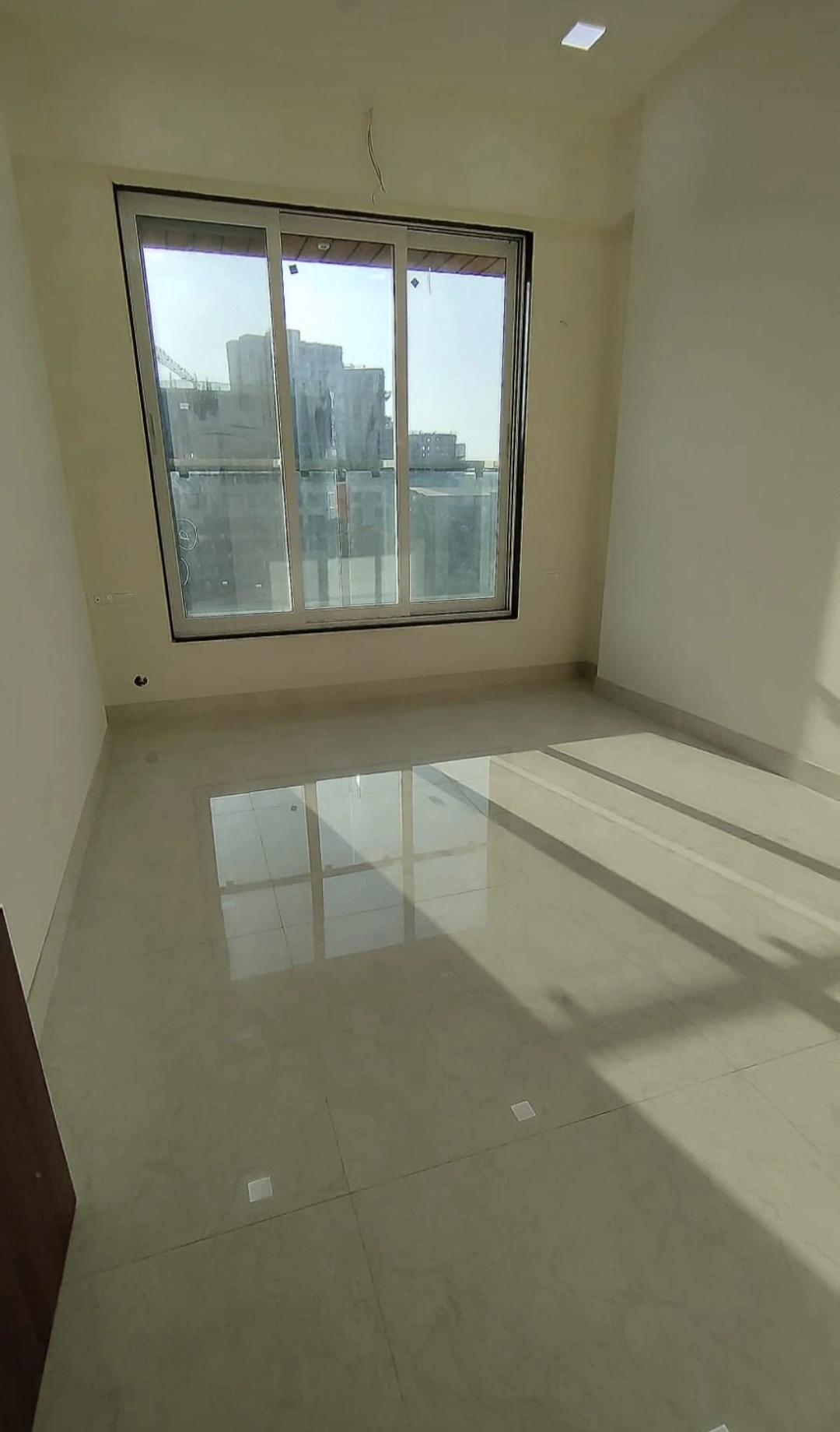 2 BHK Flat for Rent in Swastik Trumph Tower, Malad West