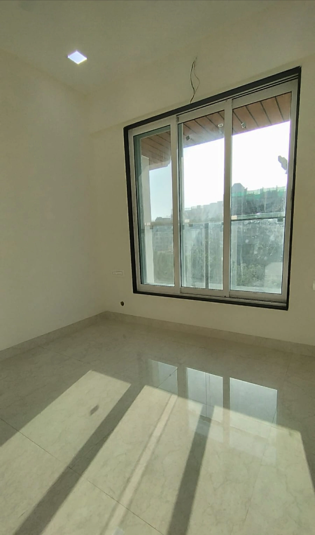 2 BHK Flat for Rent in Swastik Trumph Tower, Malad West