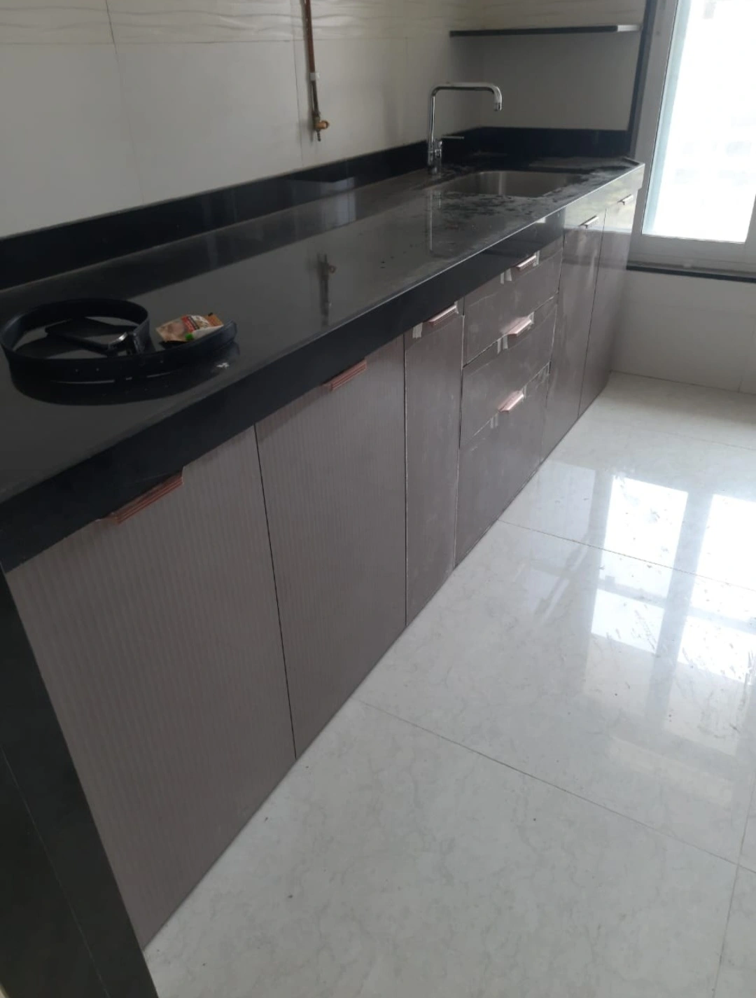 2 BHK Flat for Rent in Swastik Trumph Tower, Malad West