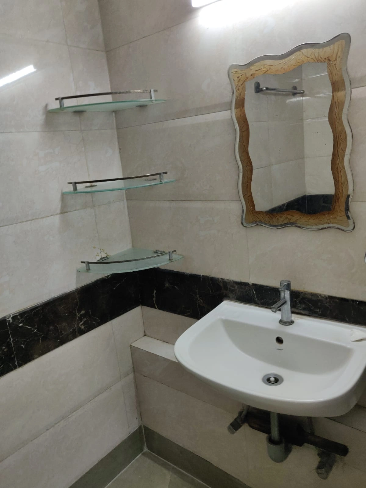 2.5 BHK Flat for Rent in Raja Saptaratna Tower , Malad West