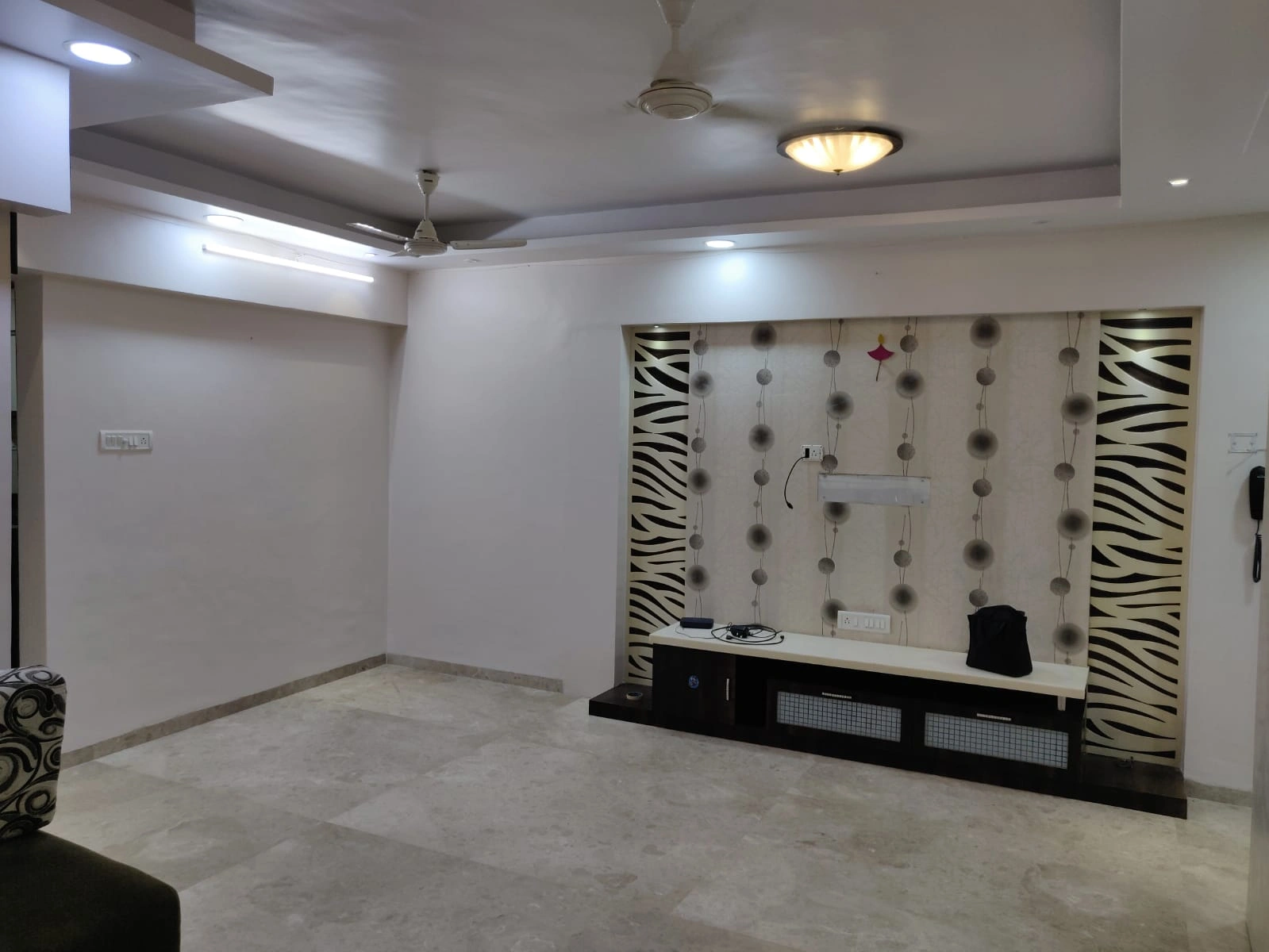 2.5 BHK Flat for Rent in Saptaratna Tower , Malad West