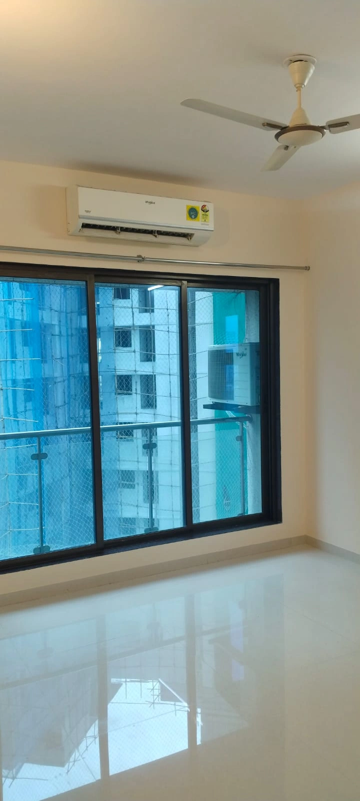 2 BHK Flat for Rent in Asmita Sun Dune, Malad West
