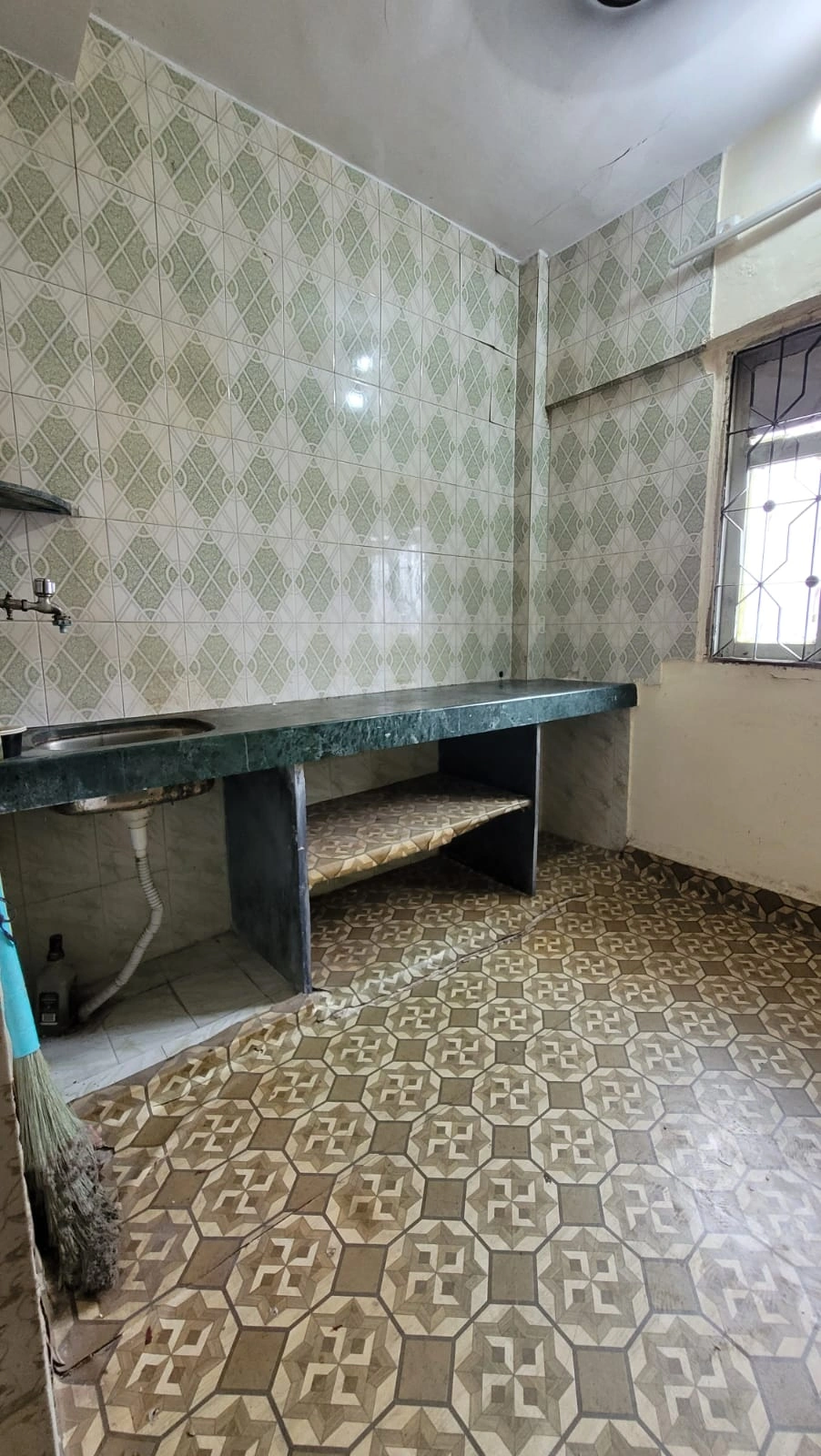 1RK Flat for Rent in Evershine Nagar, Malad West