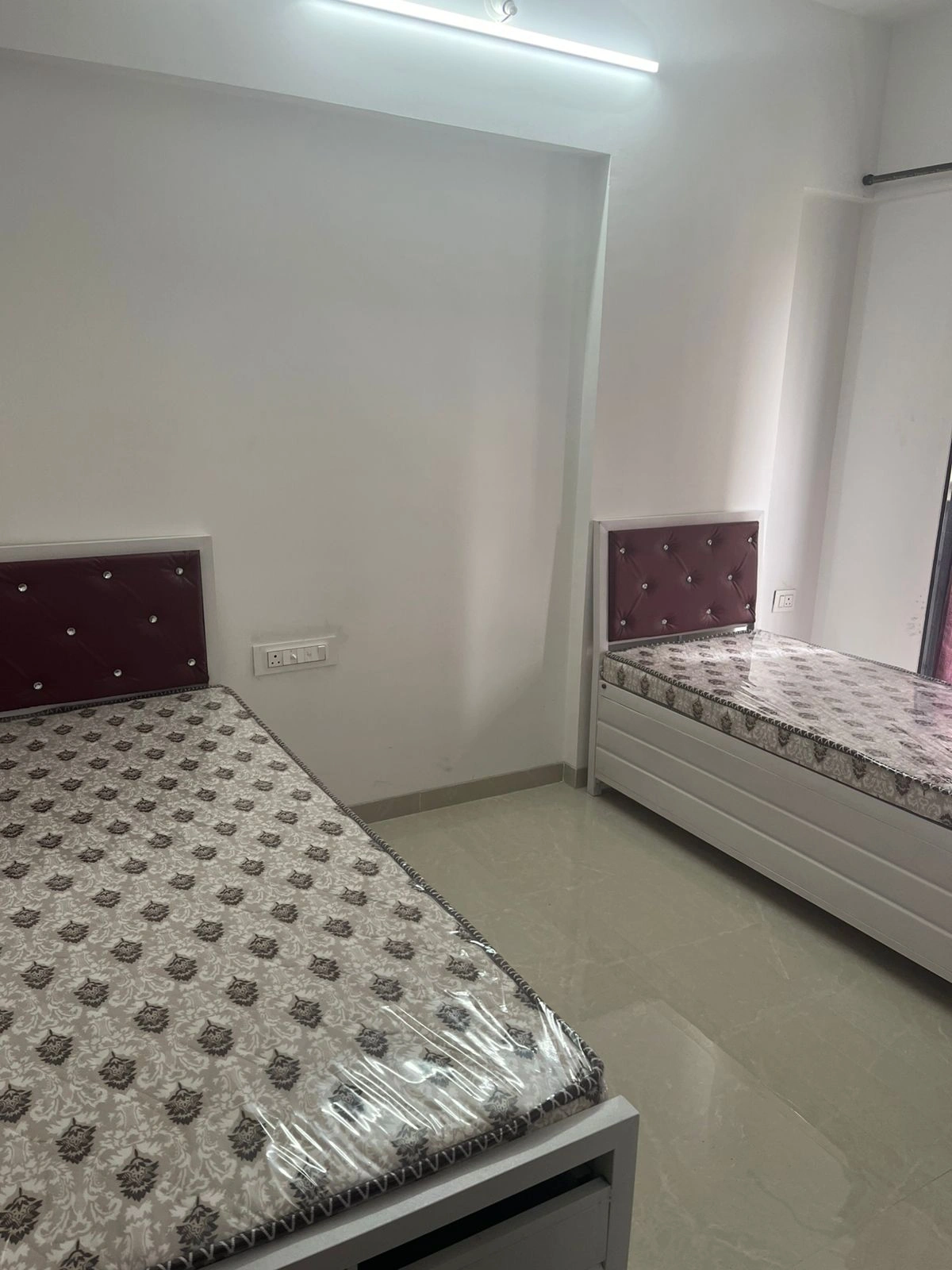Double Sharing Room Boys only Flat for PG in Sweet Seven Society, Malad West