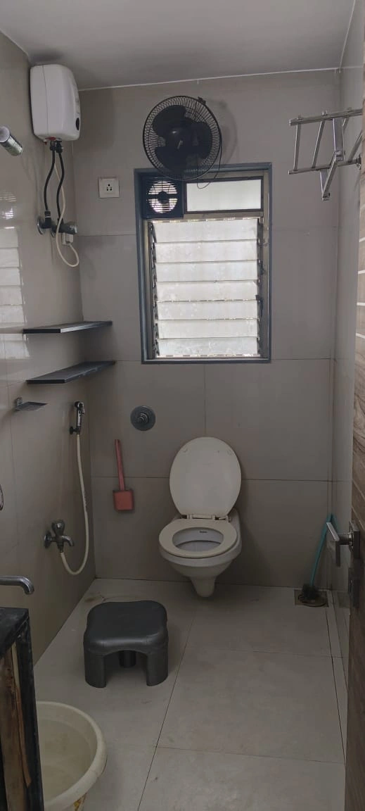 2 BHK Flat for Rent in Devanshi Tower, Malad West