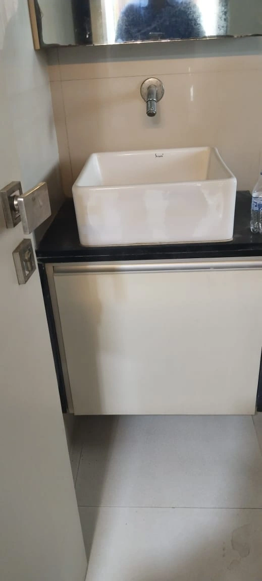 2 BHK Flat for Rent in Devanshi Tower, Malad West