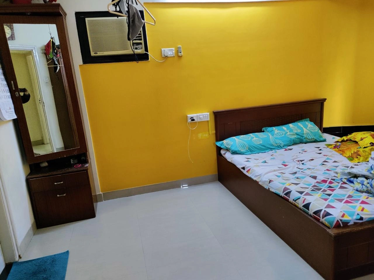 2 BHK Flat for Rent in Swapanlok Tower, Malad East