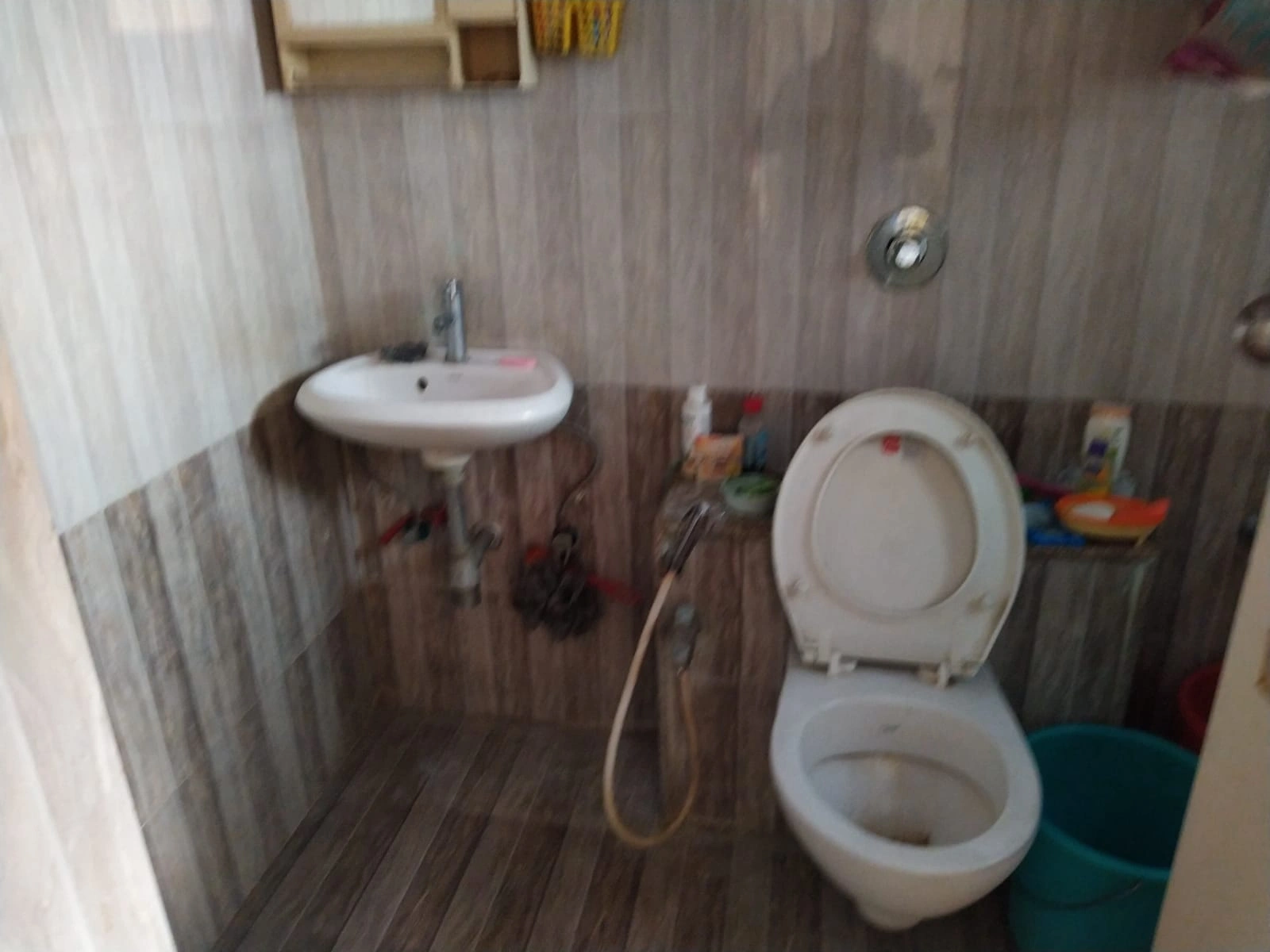 Triple Sharing Room Girls only Flat for PG in Saptaratna Tower , Malad West