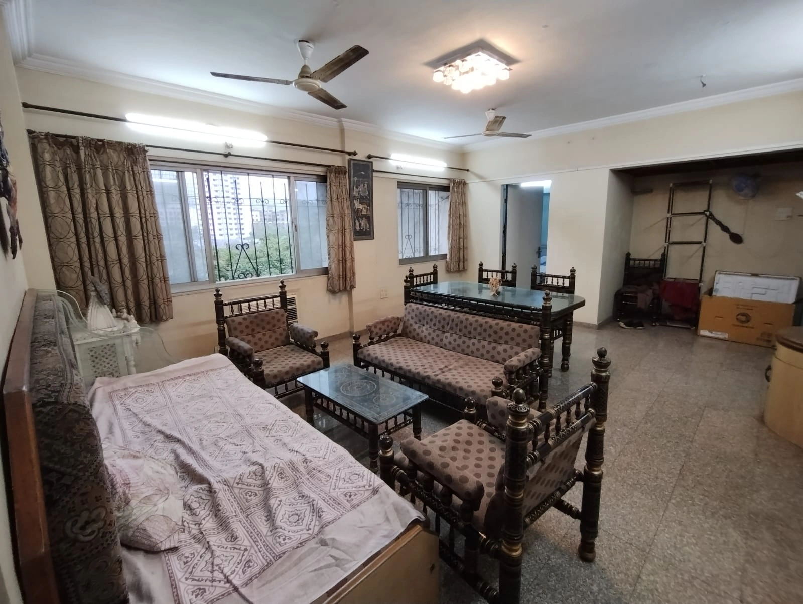 Single Room Boys only Flat for PG in Velentine Apartment , Goregaon East