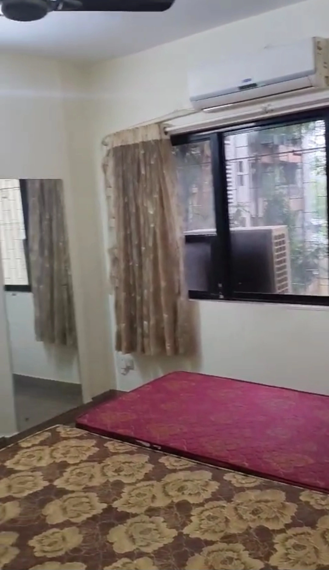 2 BHK Flat for Rent in Dheeraj Jamuna Society, Malad West