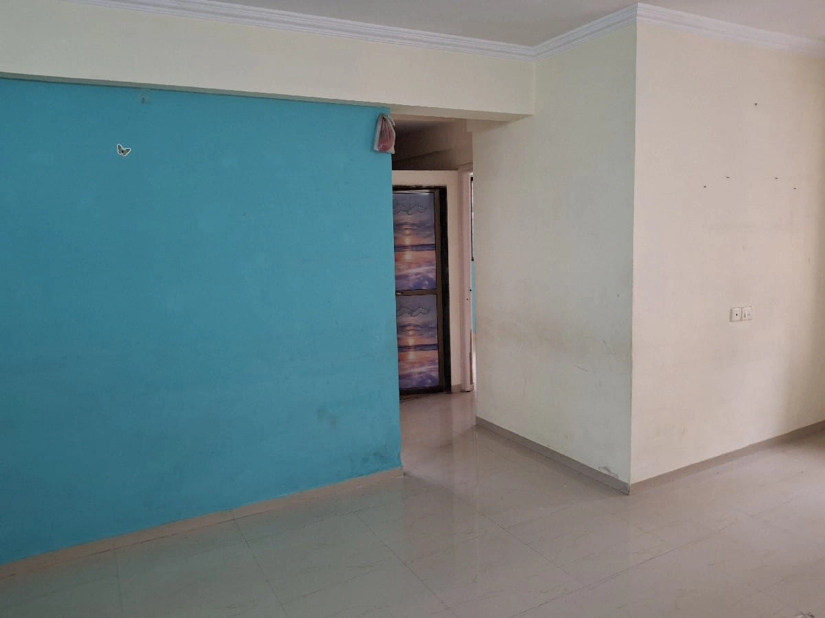 2 BHK Flat for Rent in Sai Dham Society, Kandivali West