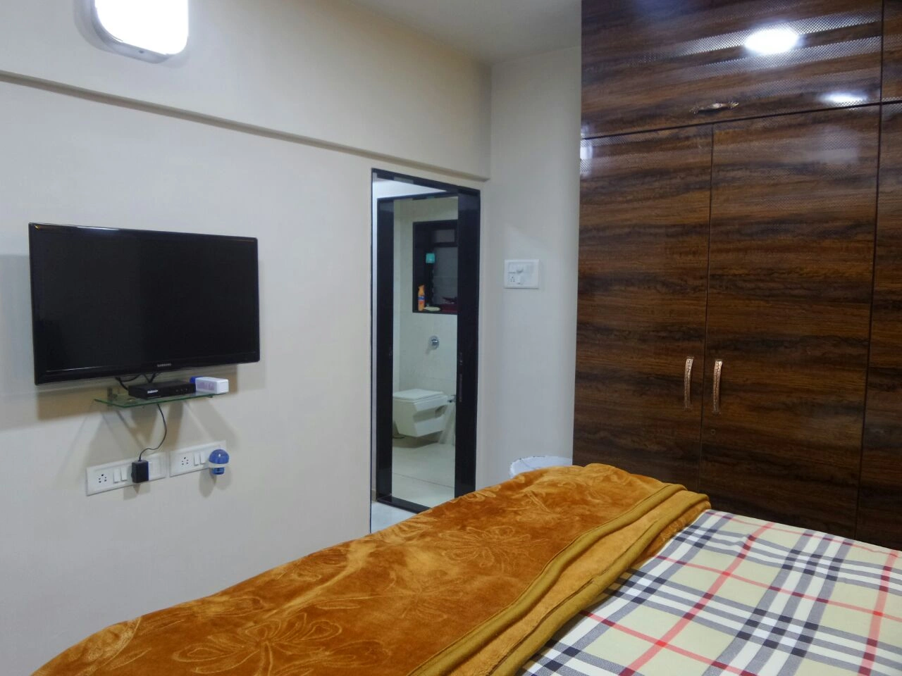 1 BHK Flat for Rent in Velentine Apartment, Goregaon East