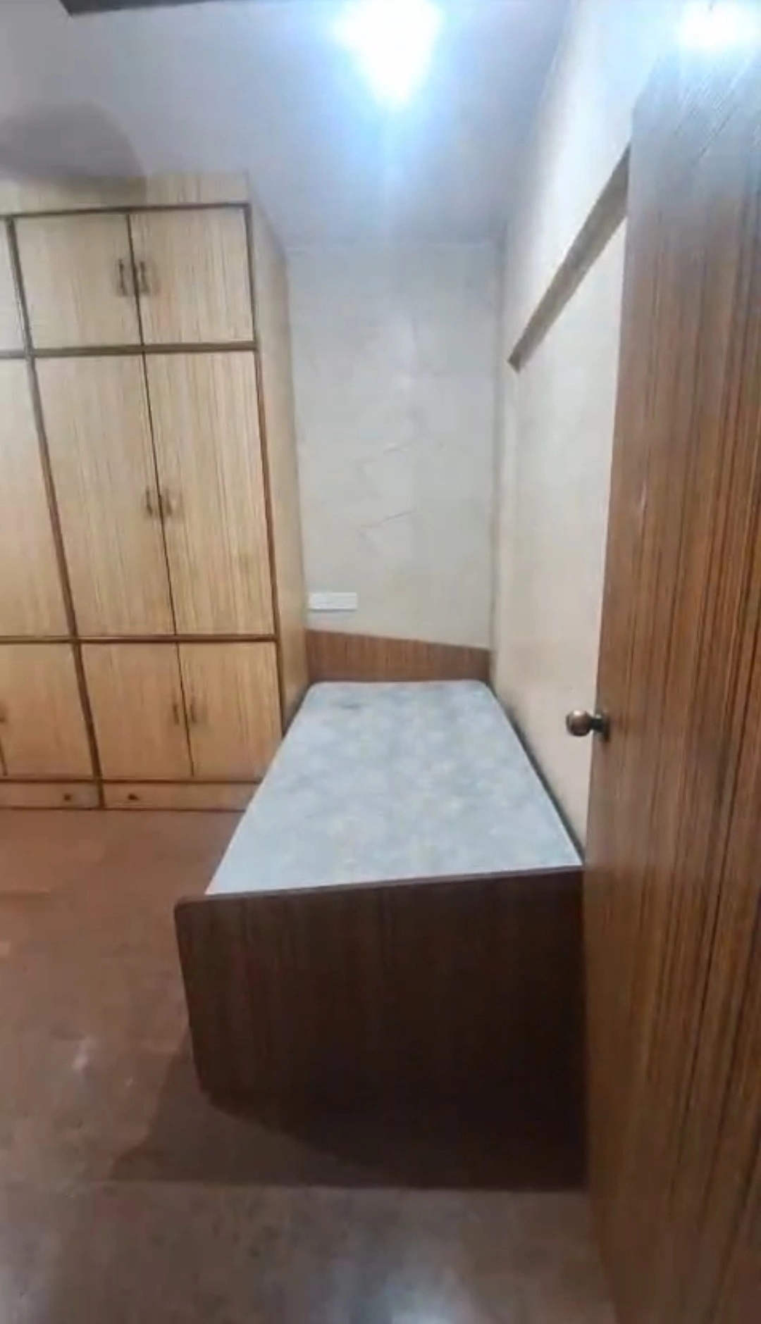 2 BHK Flat for Rent in Shiv Kriti Society , Malad West