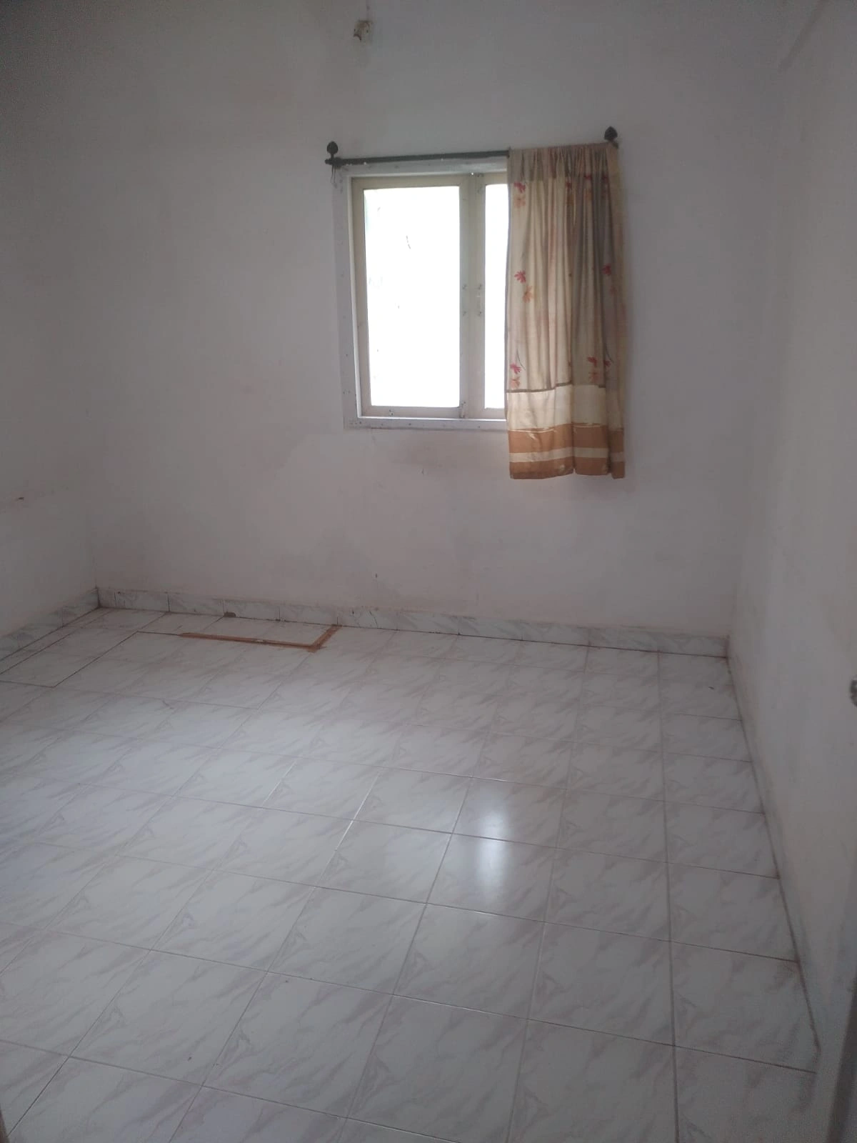 1.5 BHK Flat for Rent in Ravi Prabha Apartment , Goregaon East