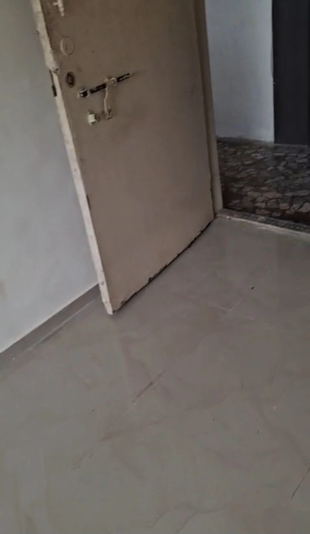 1 BHK Flat for Rent in Nirlon Society, Malad West