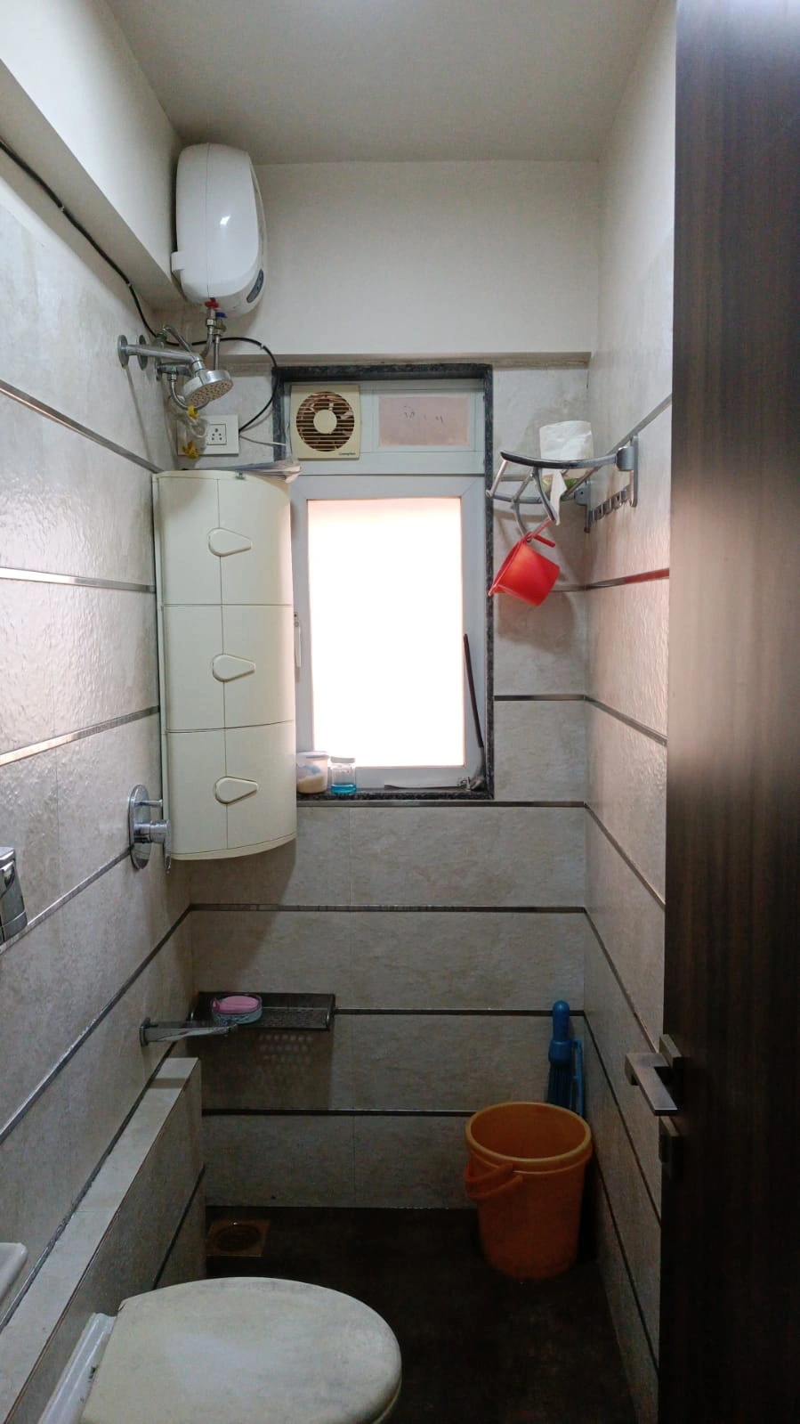 1 BHK Flat for Sale in Laxmi Heights, Goregaon West