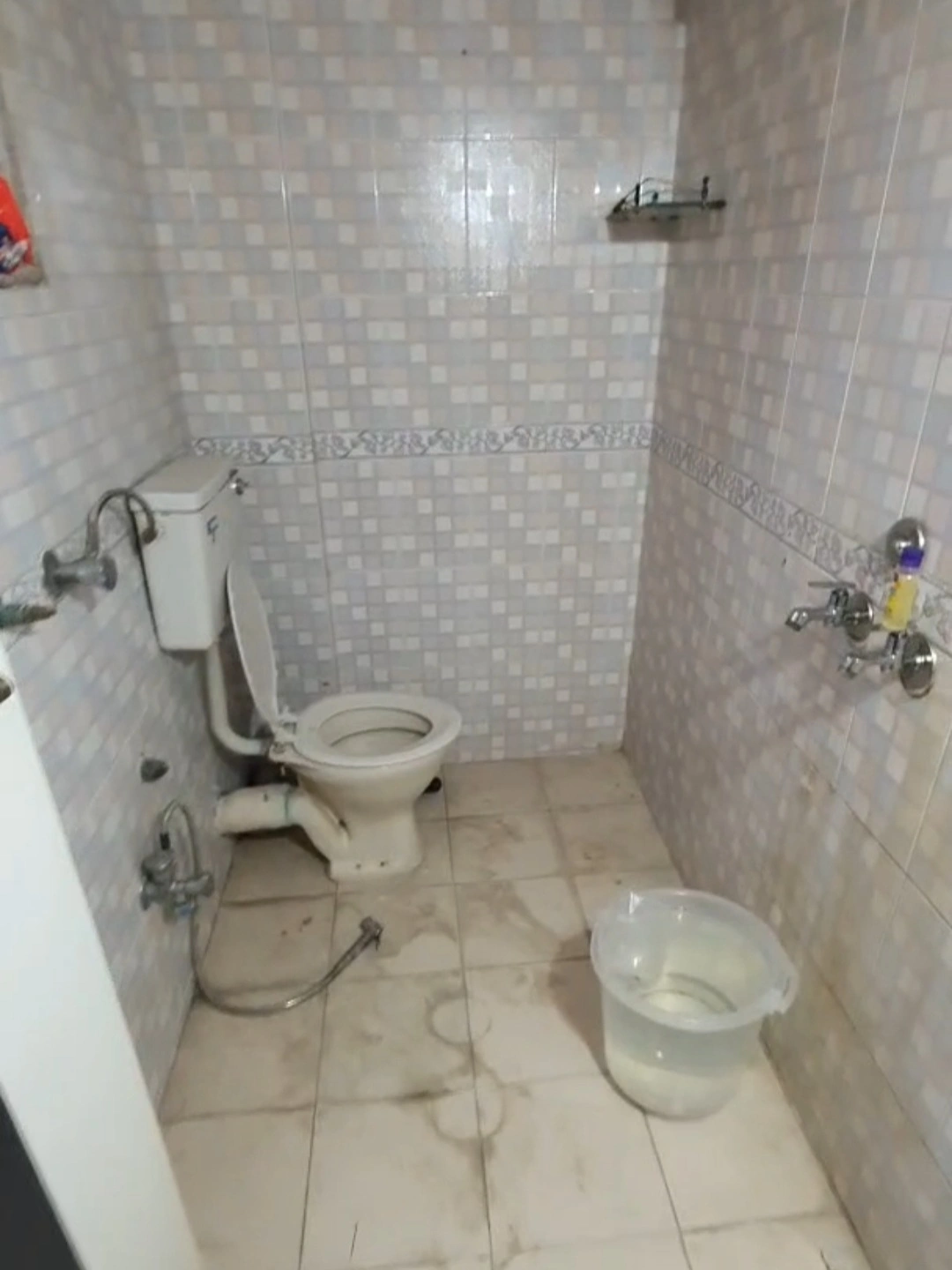 1 BHK Flat for Rent in Kingstone Classic Complex, Malad West