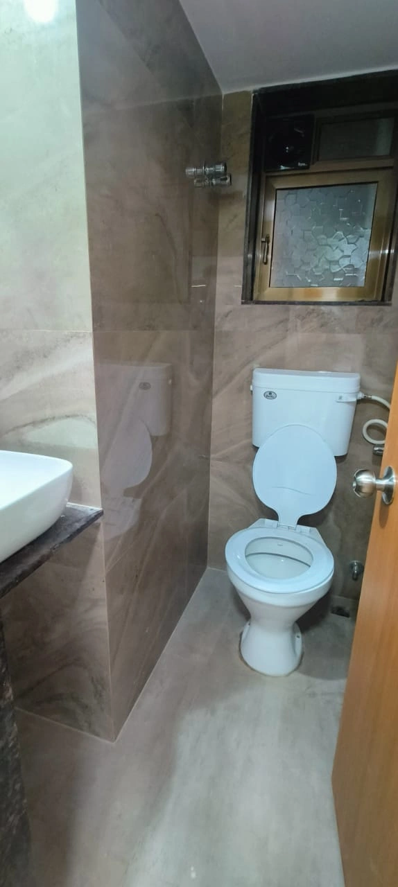 Commercial Office for Rent in Ijimima Building, Malad West