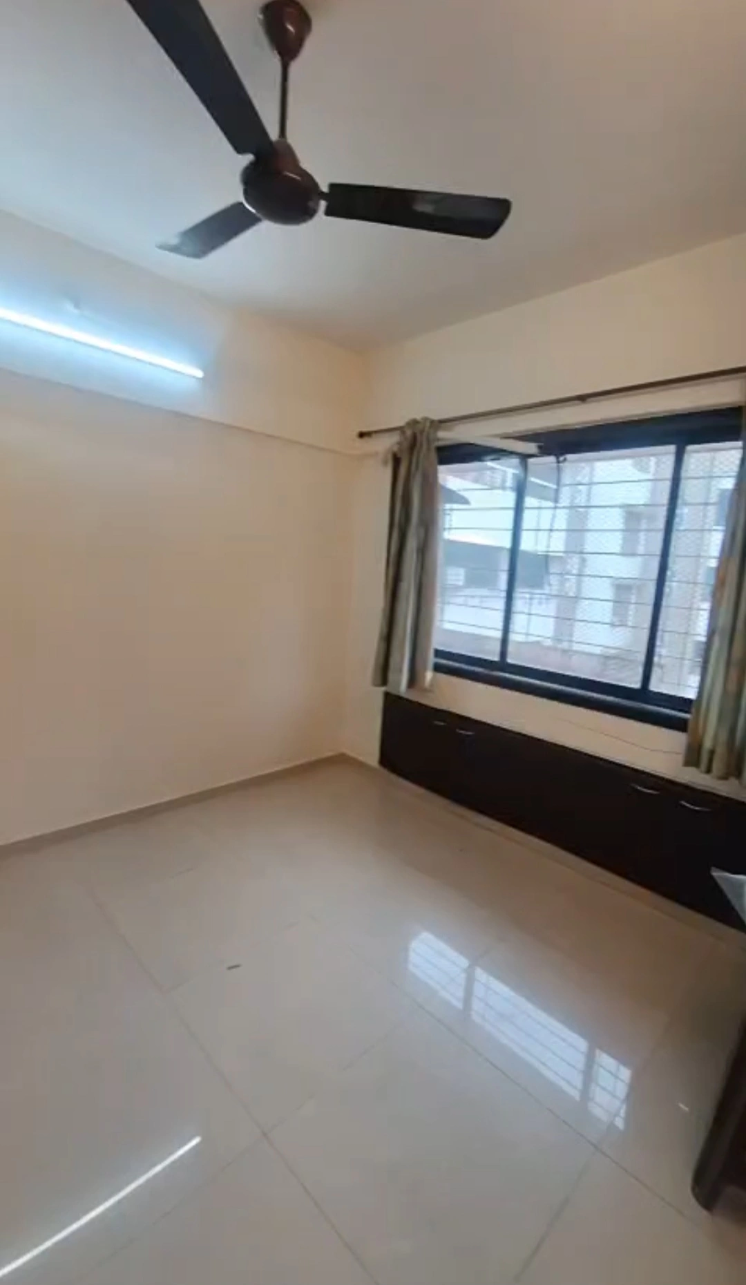 1 BHK Flat for Rent in Om Elegance Society , Malad West