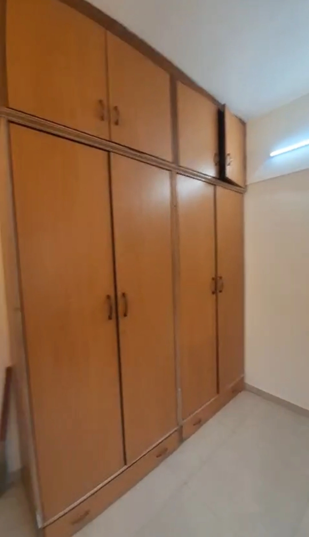 1 BHK Flat for Rent in Om Elegance Society , Malad West